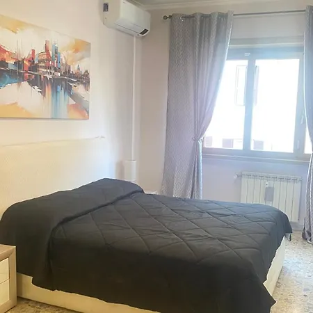 Modern 2 Bedroom Flat With Private Parking - Apartman