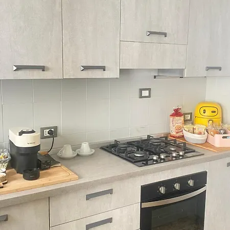 Flat Con Balcone Aperta * Roma